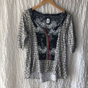 3/4 sleeve Anthropologie top